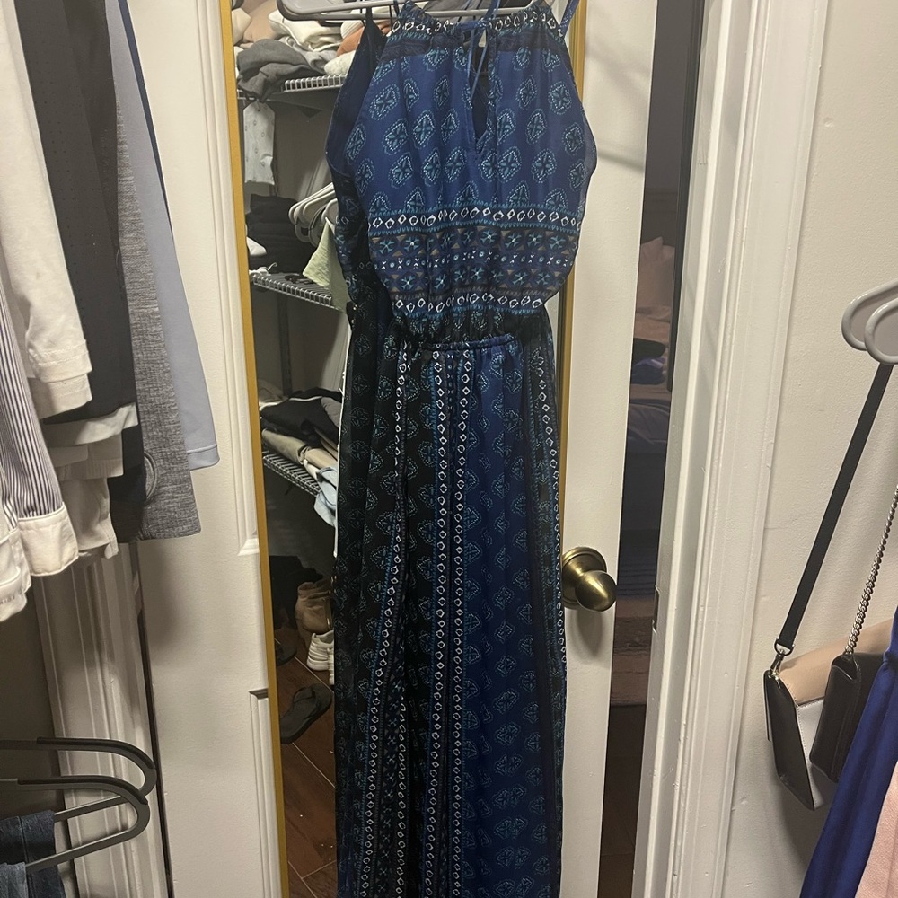 Elegant Blue Halter Maxi Dress